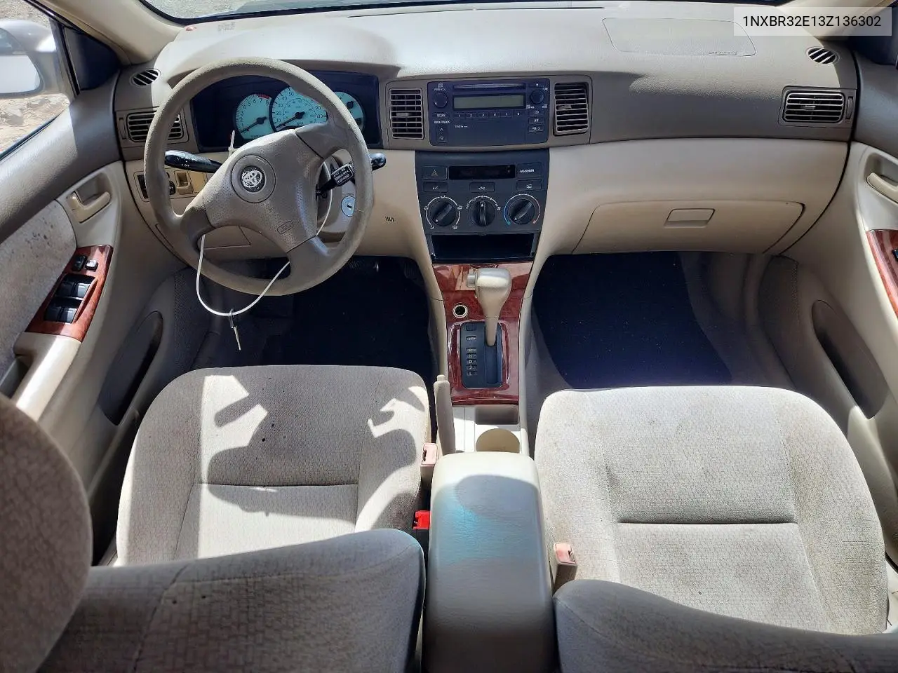 2003 Toyota Corolla Le VIN: 1NXBR32E13Z136302 Lot: 61981036