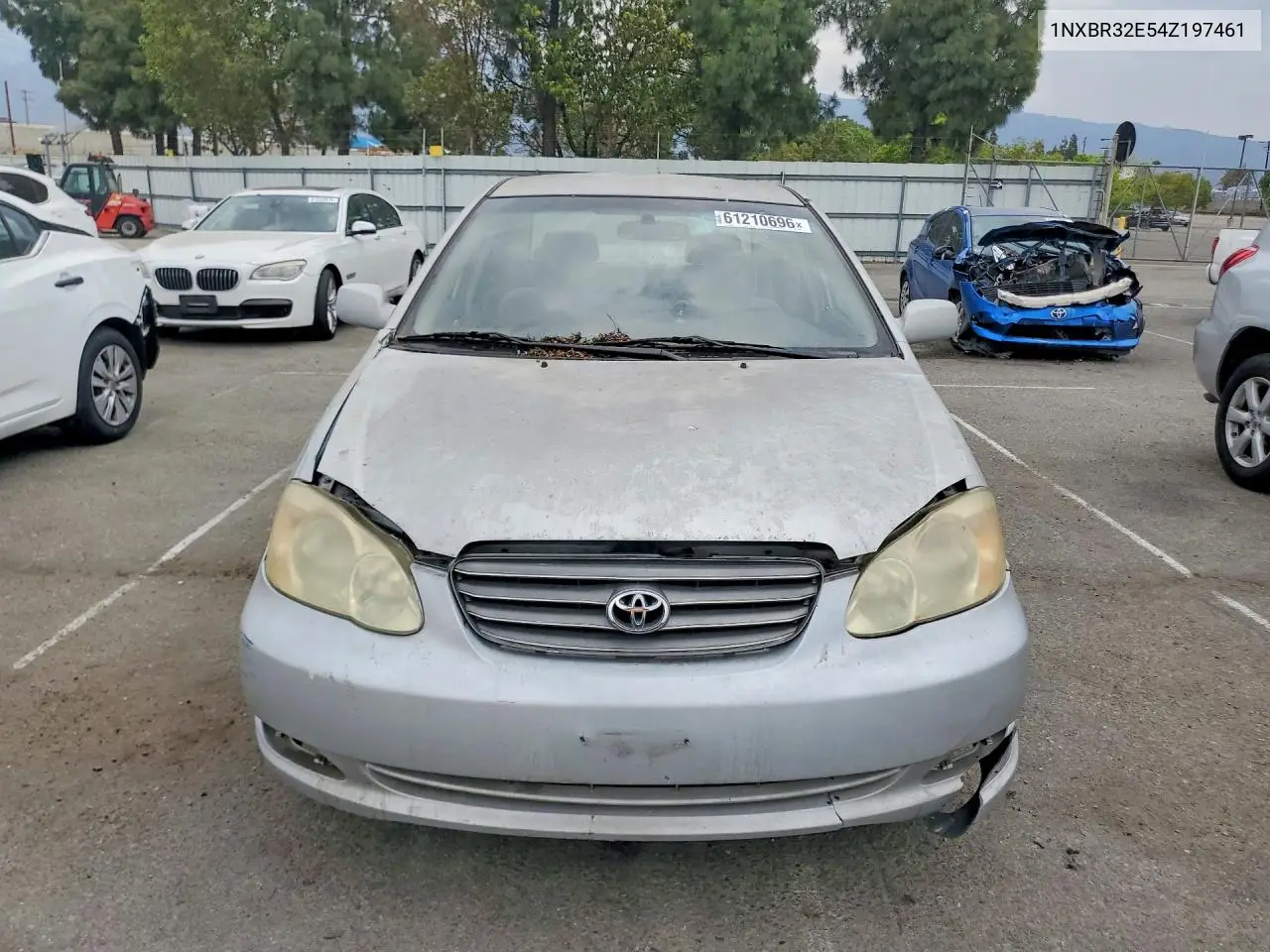 2004 Toyota Corolla Le VIN: 1NXBR32E54Z197461 Lot: 61210696