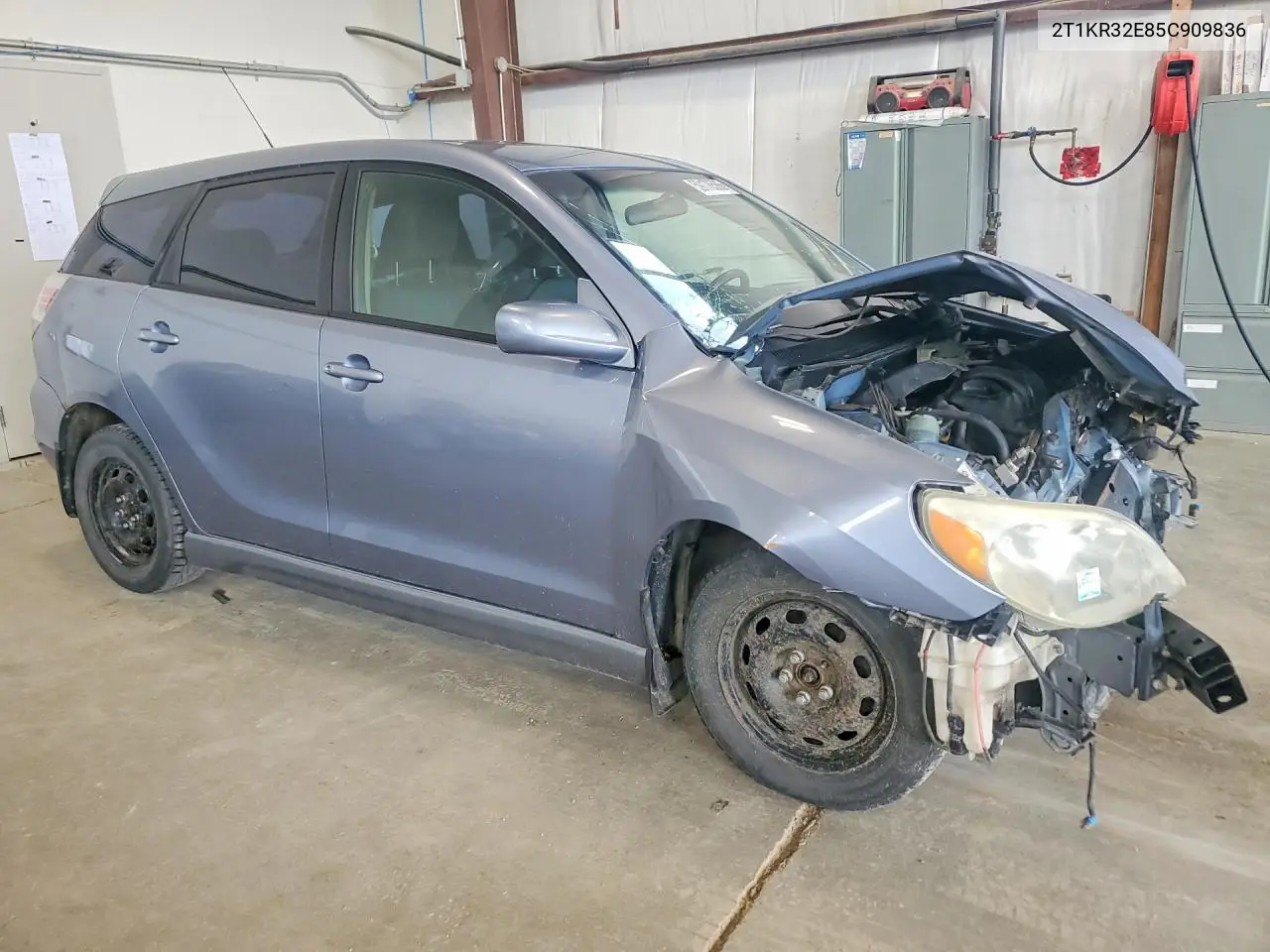2005 Toyota Corolla Matrix Xr VIN: 2T1KR32E85C909836 Lot: 59178586