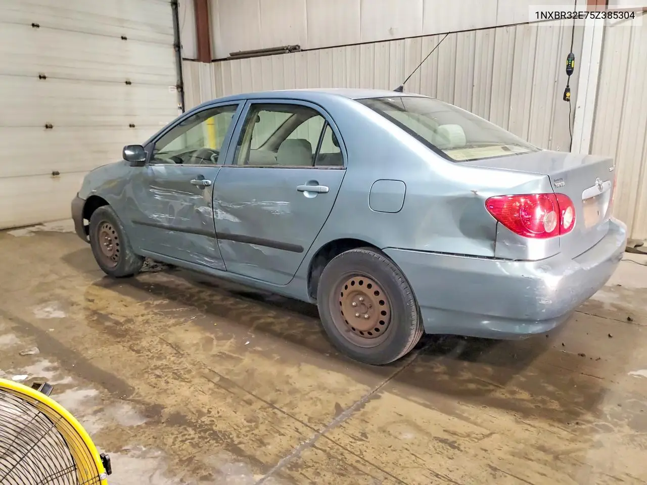 2005 Toyota Corolla Ce VIN: 1NXBR32E75Z385304 Lot: 61563806