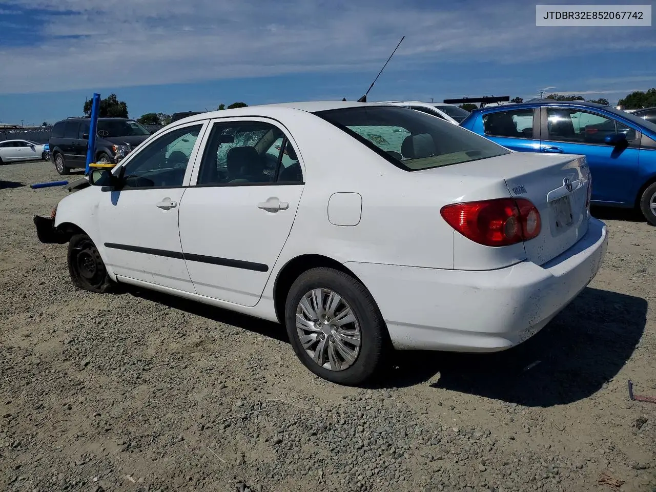 2005 Toyota Corolla Ce VIN: JTDBR32E852067742 Lot: 61928746