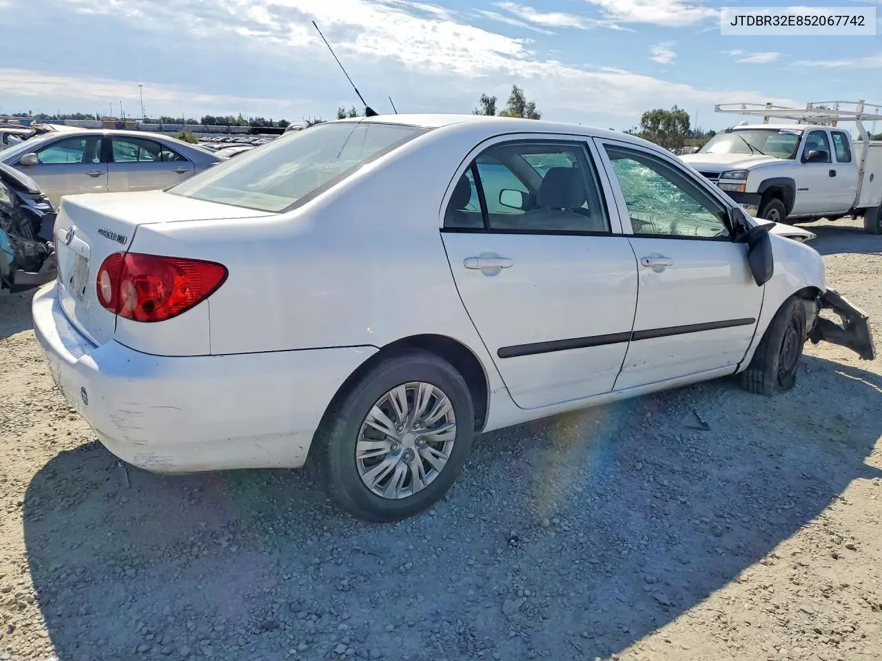 2005 Toyota Corolla Ce VIN: JTDBR32E852067742 Lot: 61928746
