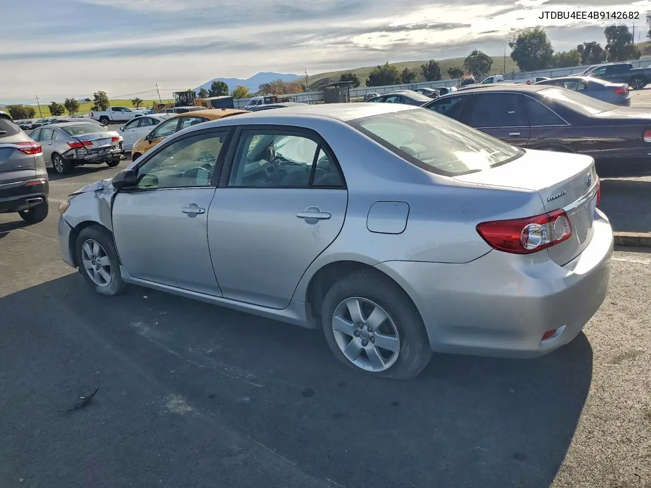 JTDBU4EE4B9142682 2011 Toyota Corolla Base
