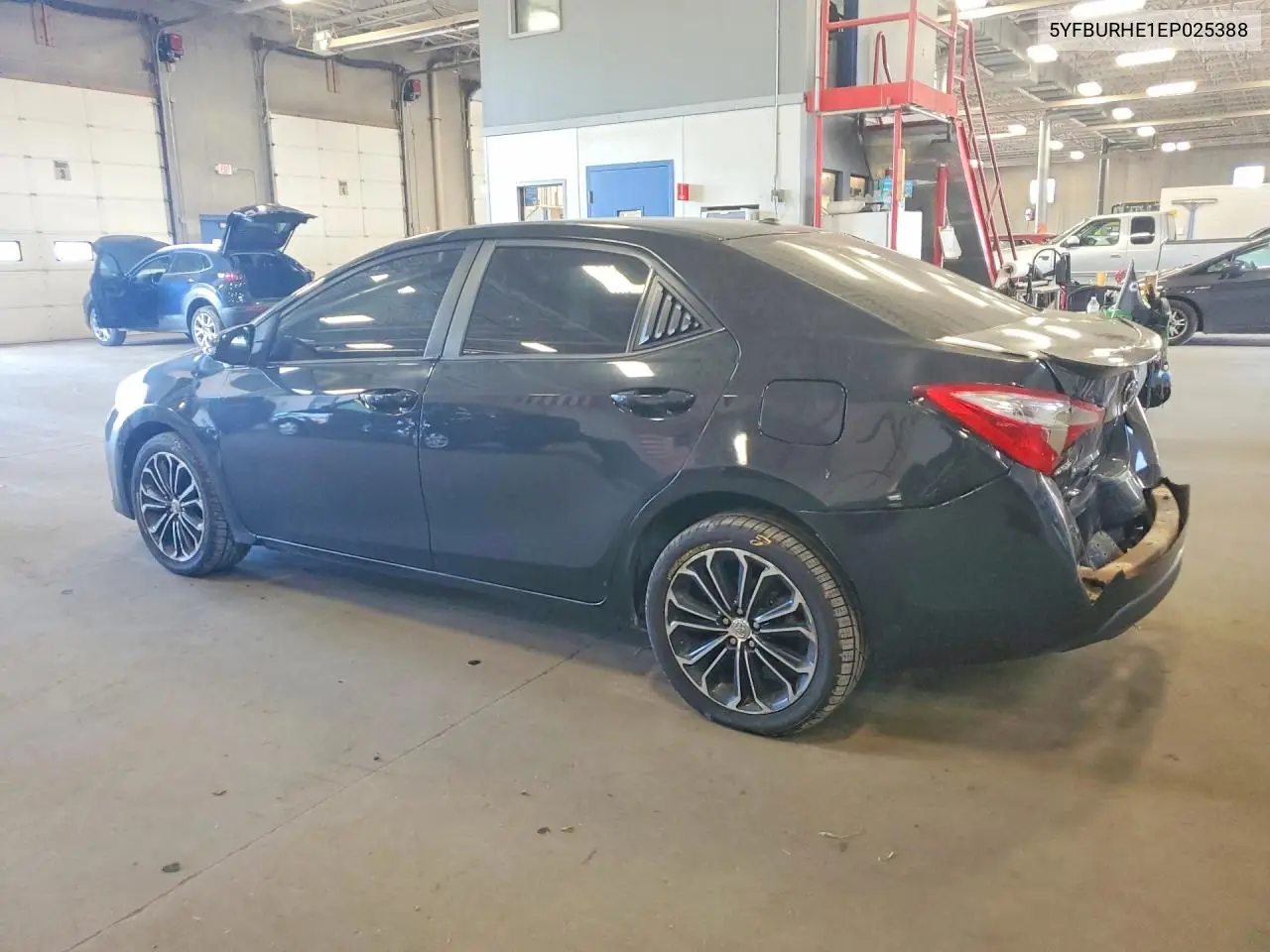 2014 Toyota Corolla S Plus VIN: 5YFBURHE1EP025388 Lot: 61162426