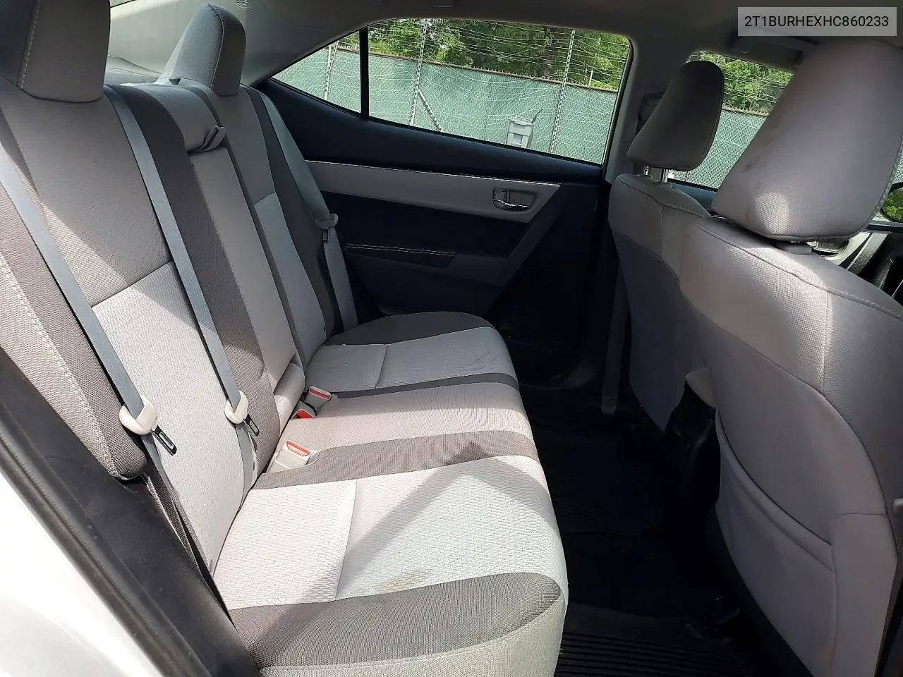 2T1BURHEXHC860233 2017 Toyota Corolla Le
