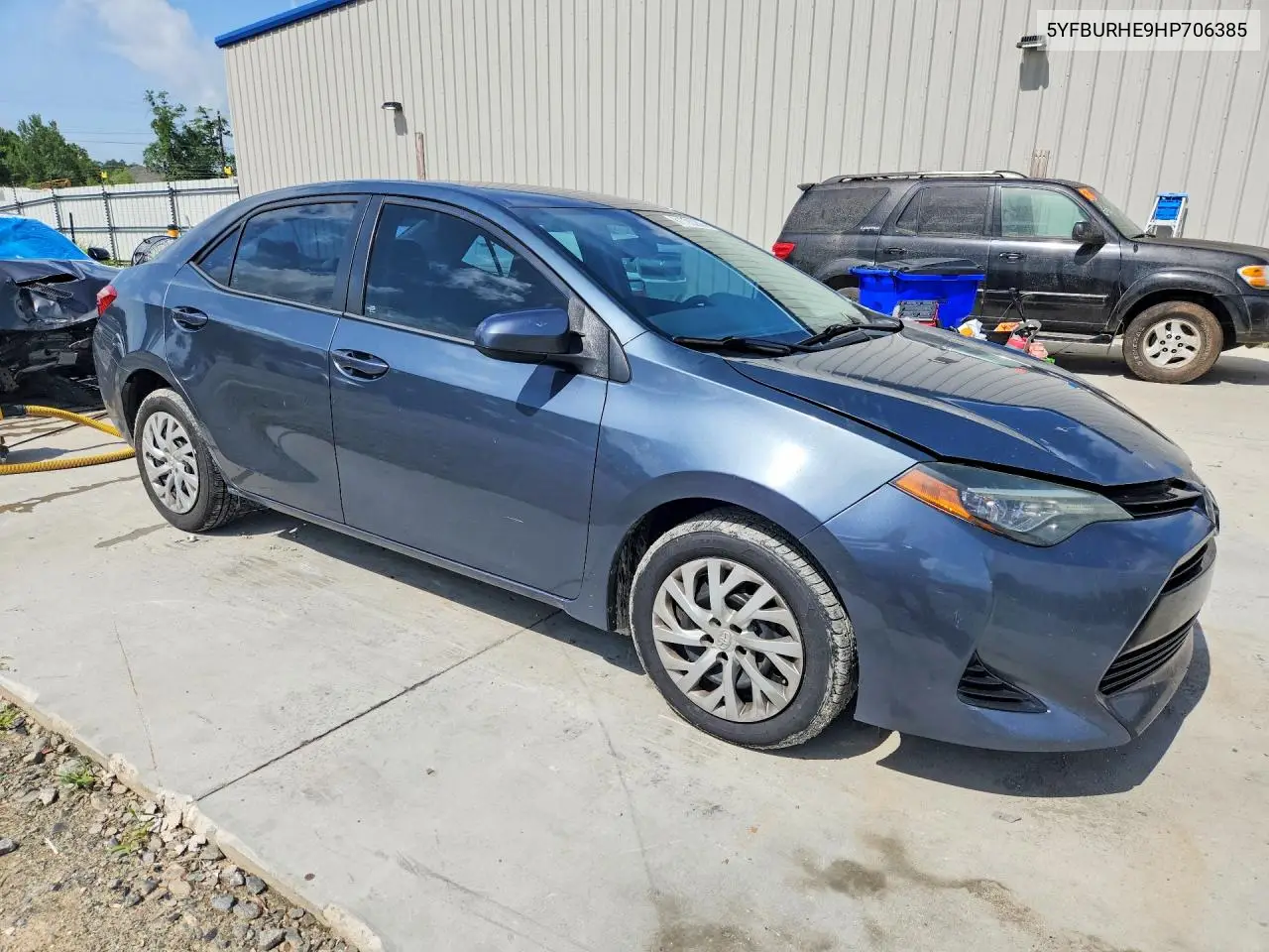 2017 Toyota Corolla Le VIN: 5YFBURHE9HP706385 Lot: 61793286