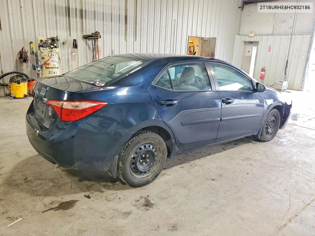 2017 Toyota Corolla Le VIN: 2T1BURHE4HC932186 Lot: 61942286