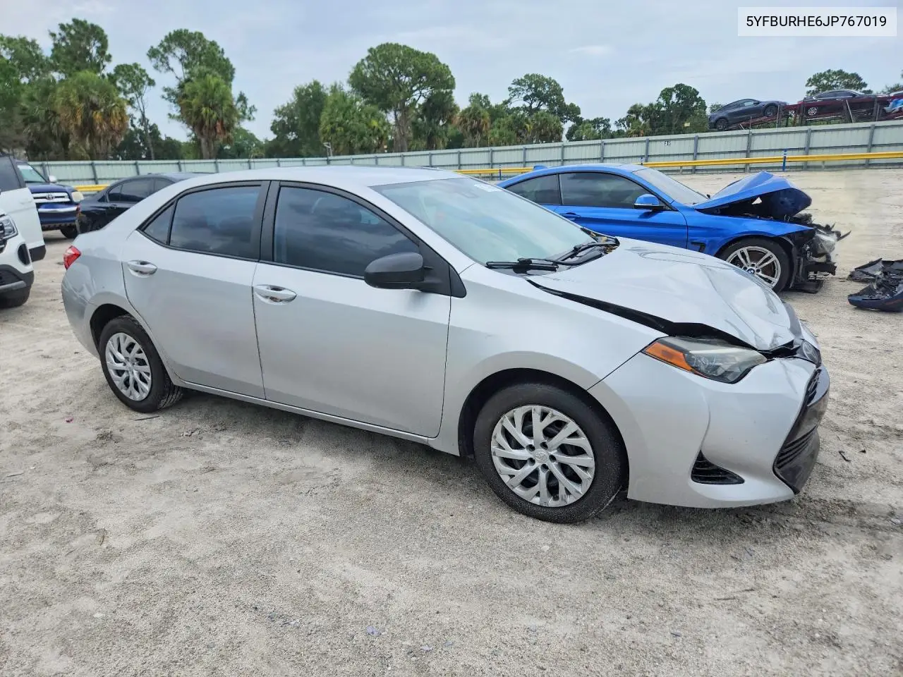 2018 Toyota Corolla Le VIN: 5YFBURHE6JP767019 Lot: 61740676