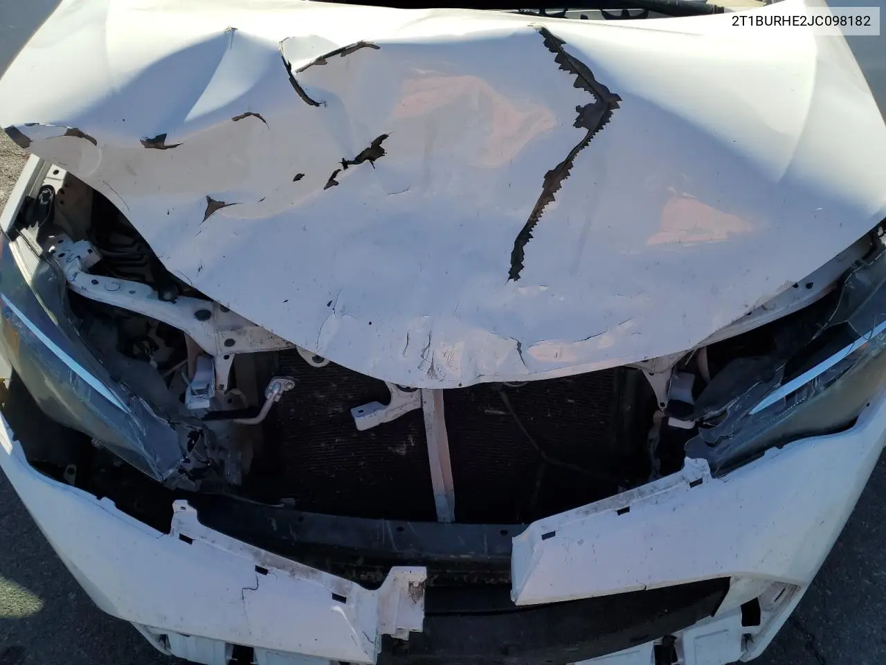 2T1BURHE2JC098182 2018 Toyota Corolla L
