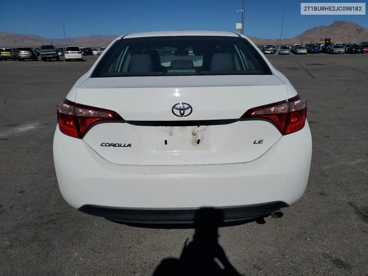 2T1BURHE2JC098182 2018 Toyota Corolla L
