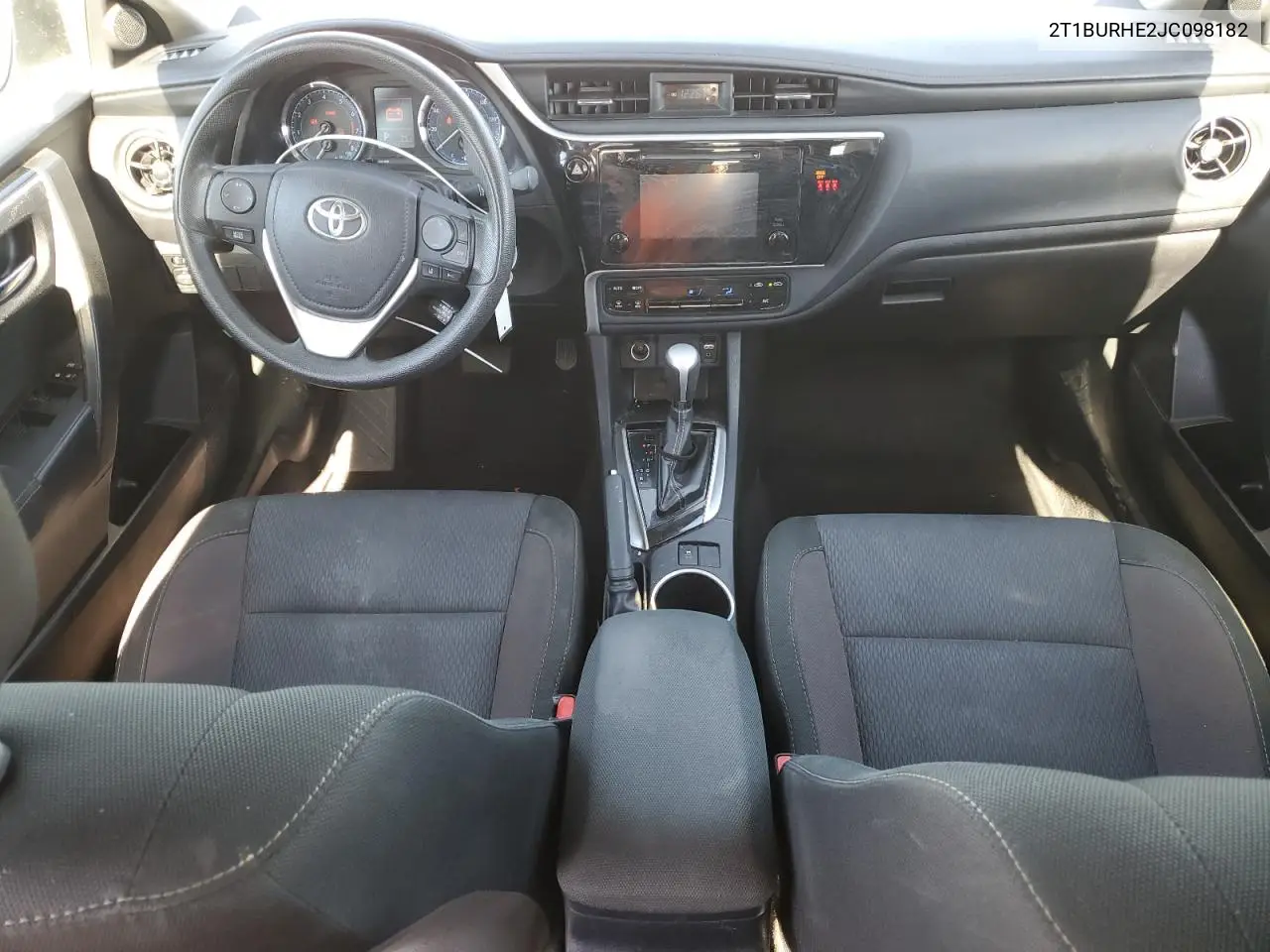 2T1BURHE2JC098182 2018 Toyota Corolla L