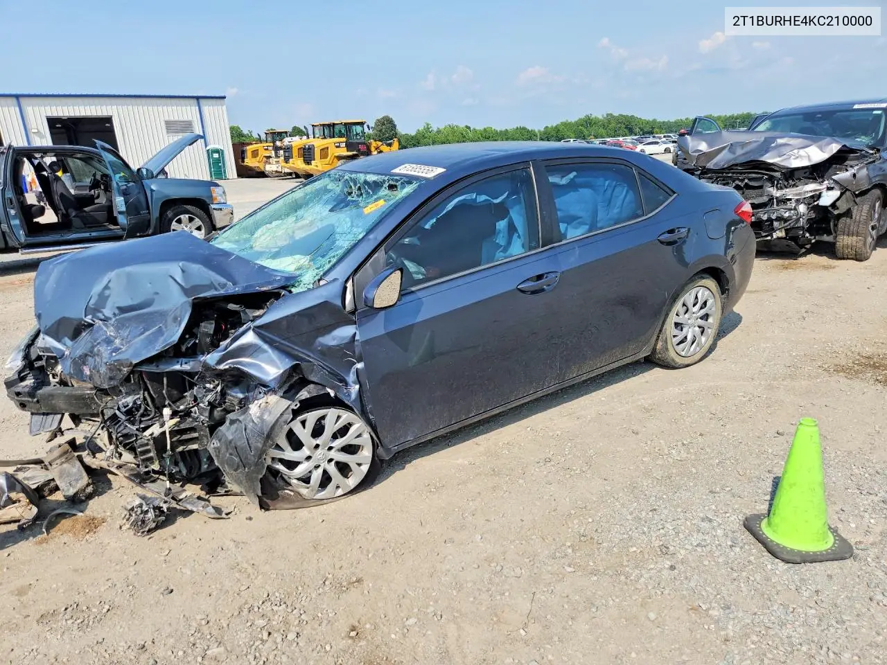 2019 Toyota Corolla Le VIN: 2T1BURHE4KC210000 Lot: 61585556