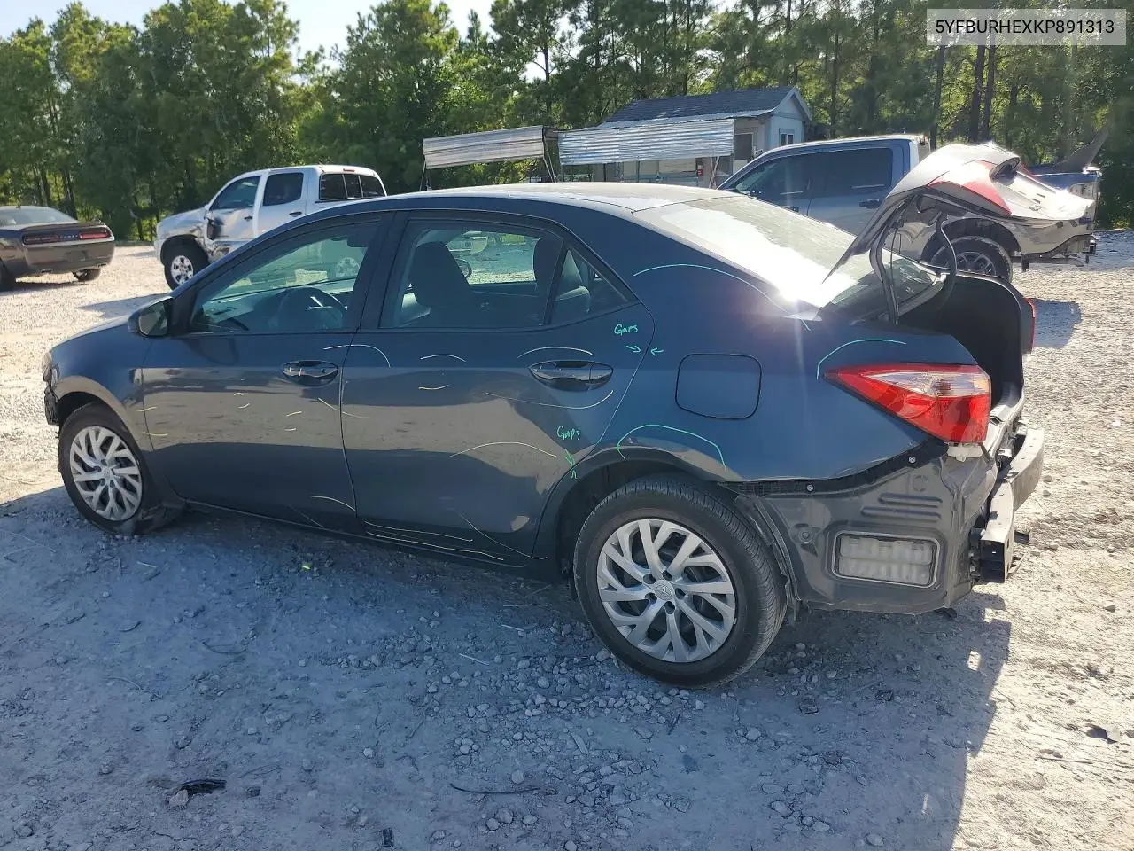 2019 Toyota Corolla Le VIN: 5YFBURHEXKP891313 Lot: 62051616