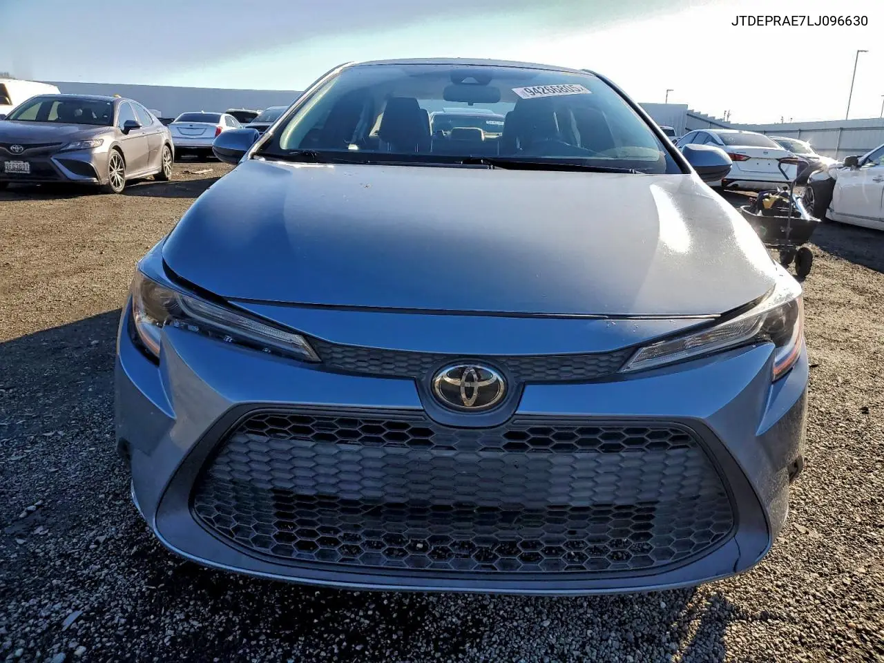 JTDEPRAE7LJ096630 2020 Toyota Corolla Le