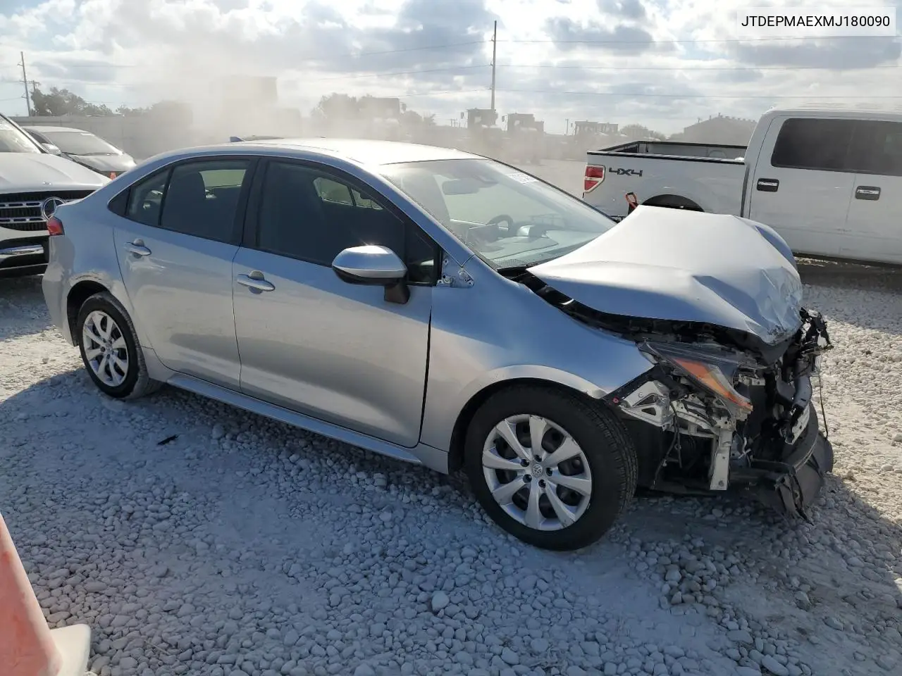 JTDEPMAEXMJ180090 2021 Toyota Corolla Le