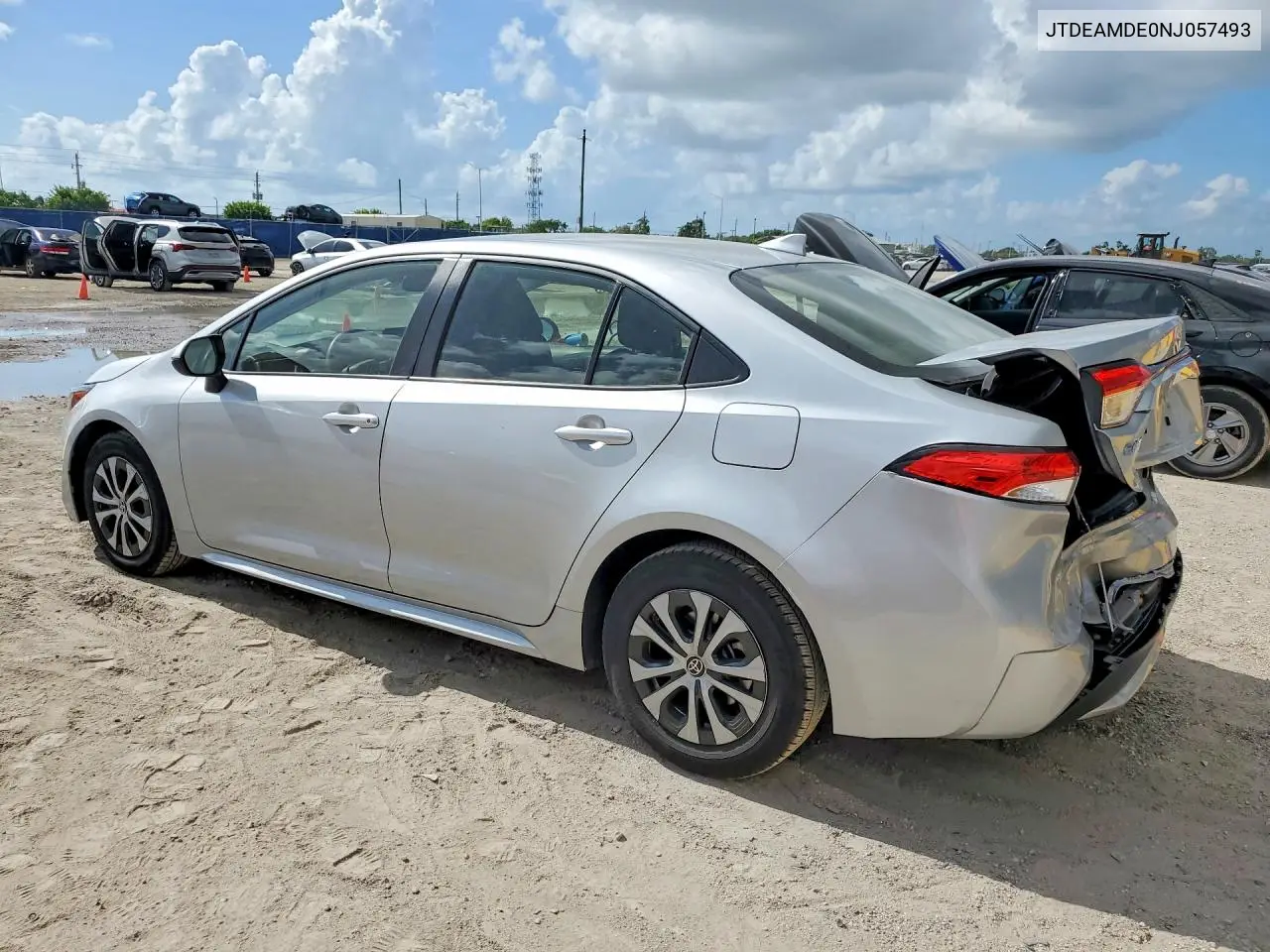 2022 Toyota Corolla Le VIN: JTDEAMDE0NJ057493 Lot: 62076696