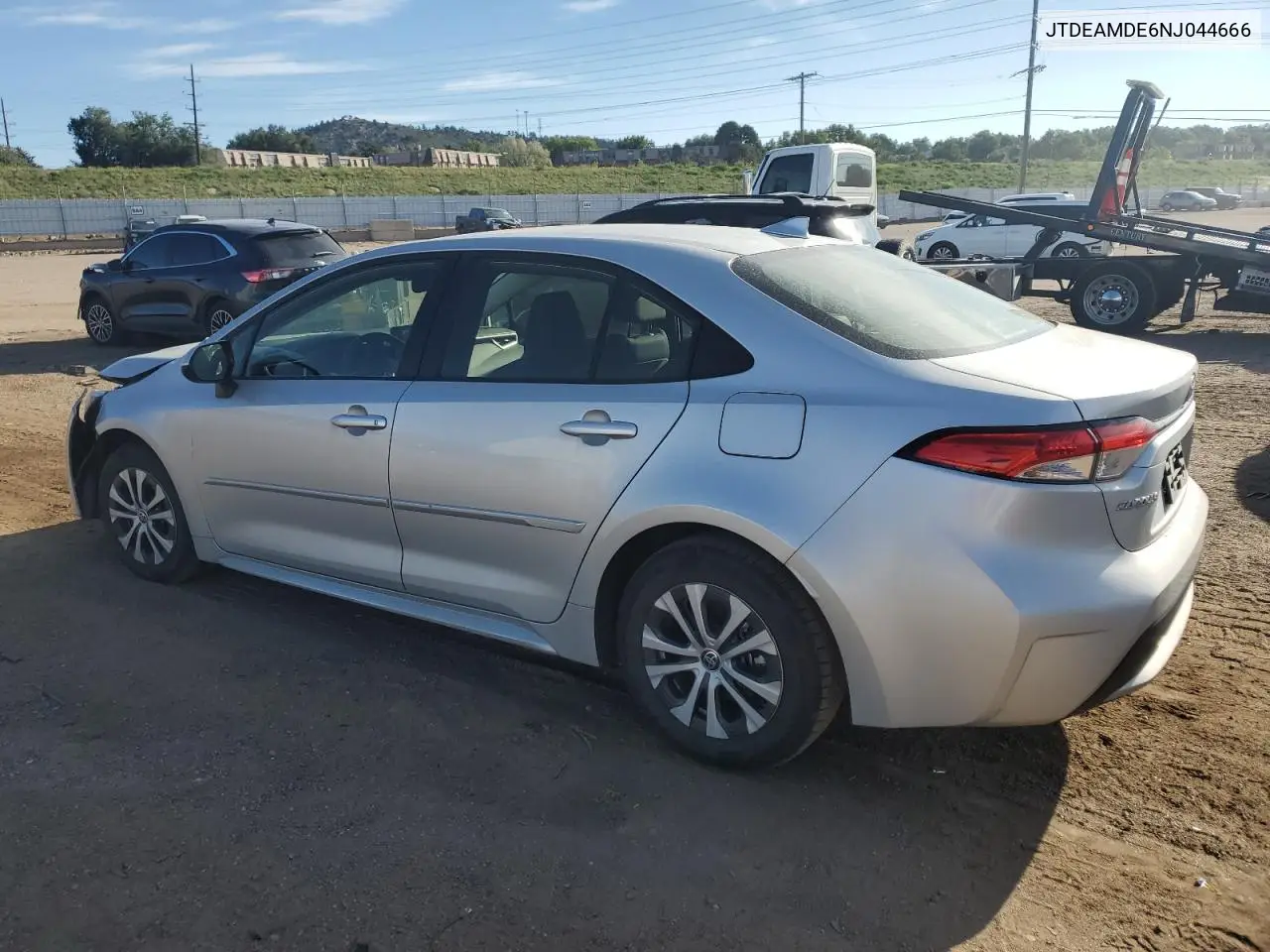 JTDEAMDE6NJ044666 2022 Toyota Corolla Le