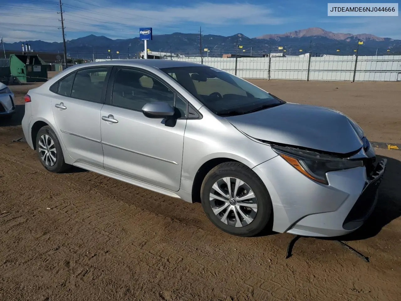 JTDEAMDE6NJ044666 2022 Toyota Corolla Le