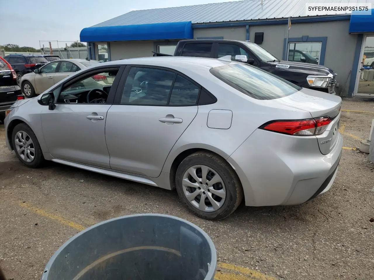 5YFEPMAE6NP351575 2022 Toyota Corolla Le