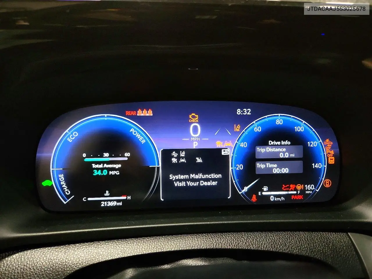 2025 Toyota Crown Signia Limited VIN: JTDACAAJ5S3025678 Lot: 49901386
