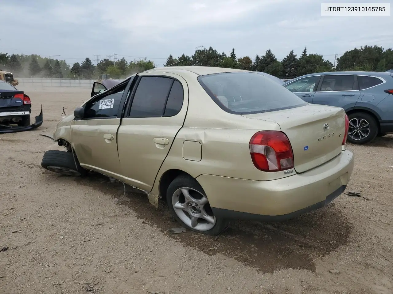2001 Toyota Echo VIN: JTDBT123910165785 Lot: 81448225