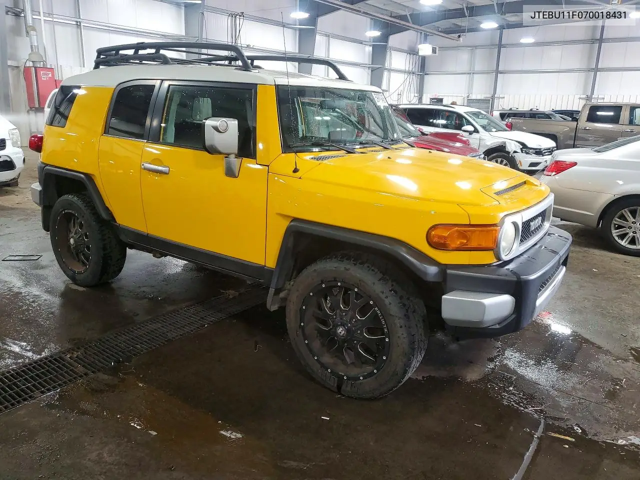 2007 Toyota Fj Cruiser Base VIN: JTEBU11F070018431 Lot: 59309456