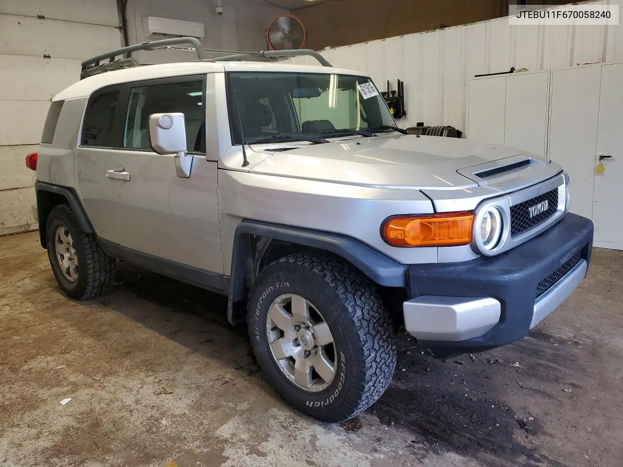2007 Toyota Fj Cruiser Base VIN: JTEBU11F670058240 Lot: 60158106