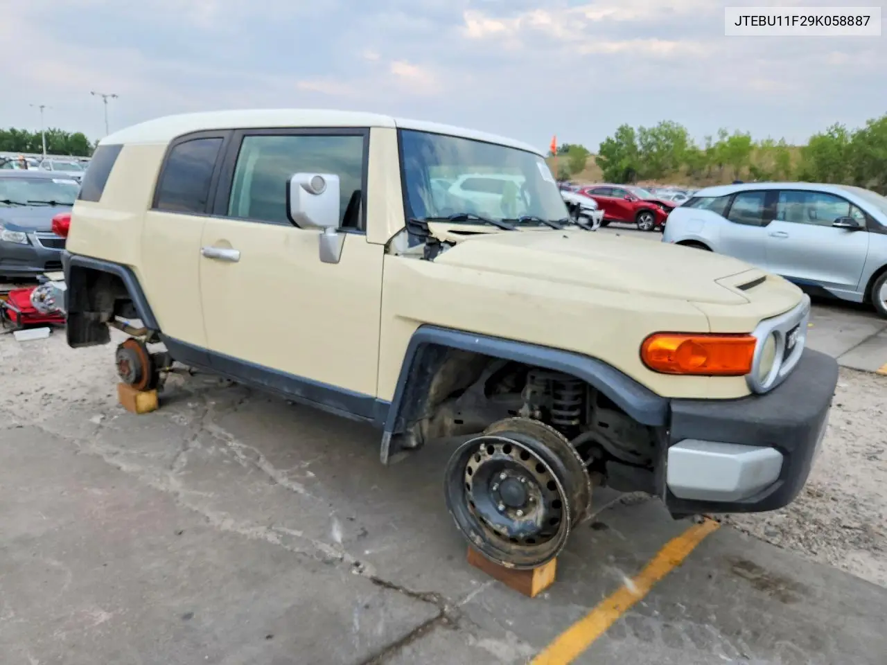 2009 Toyota Fj Cruiser Base VIN: JTEBU11F29K058887 Lot: 59120246