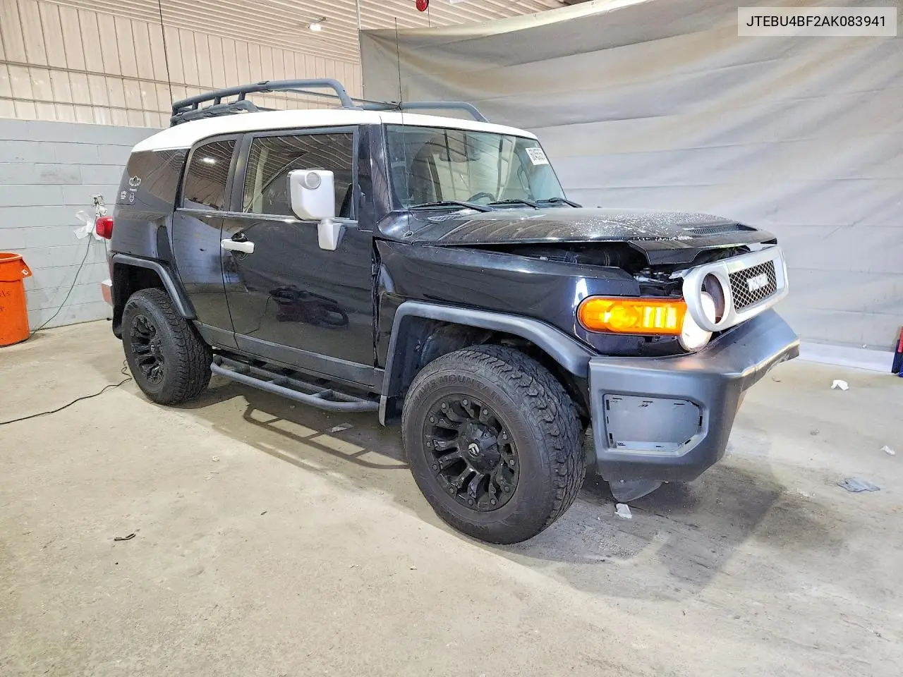 2010 Toyota Fj Cruiser Base VIN: JTEBU4BF2AK083941 Lot: 60455356