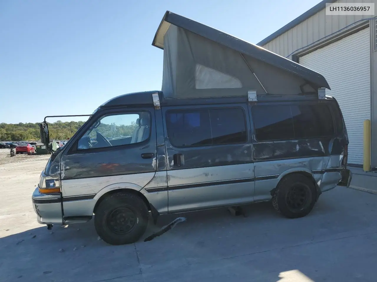 1992 Toyota Hi Ace VIN: LH1136036957 Lot: 86324355