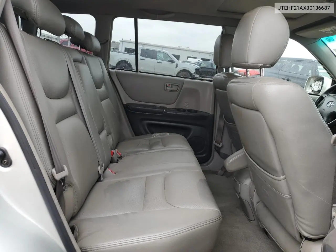 JTEHF21AX30136687 2003 Toyota Highlander Limited