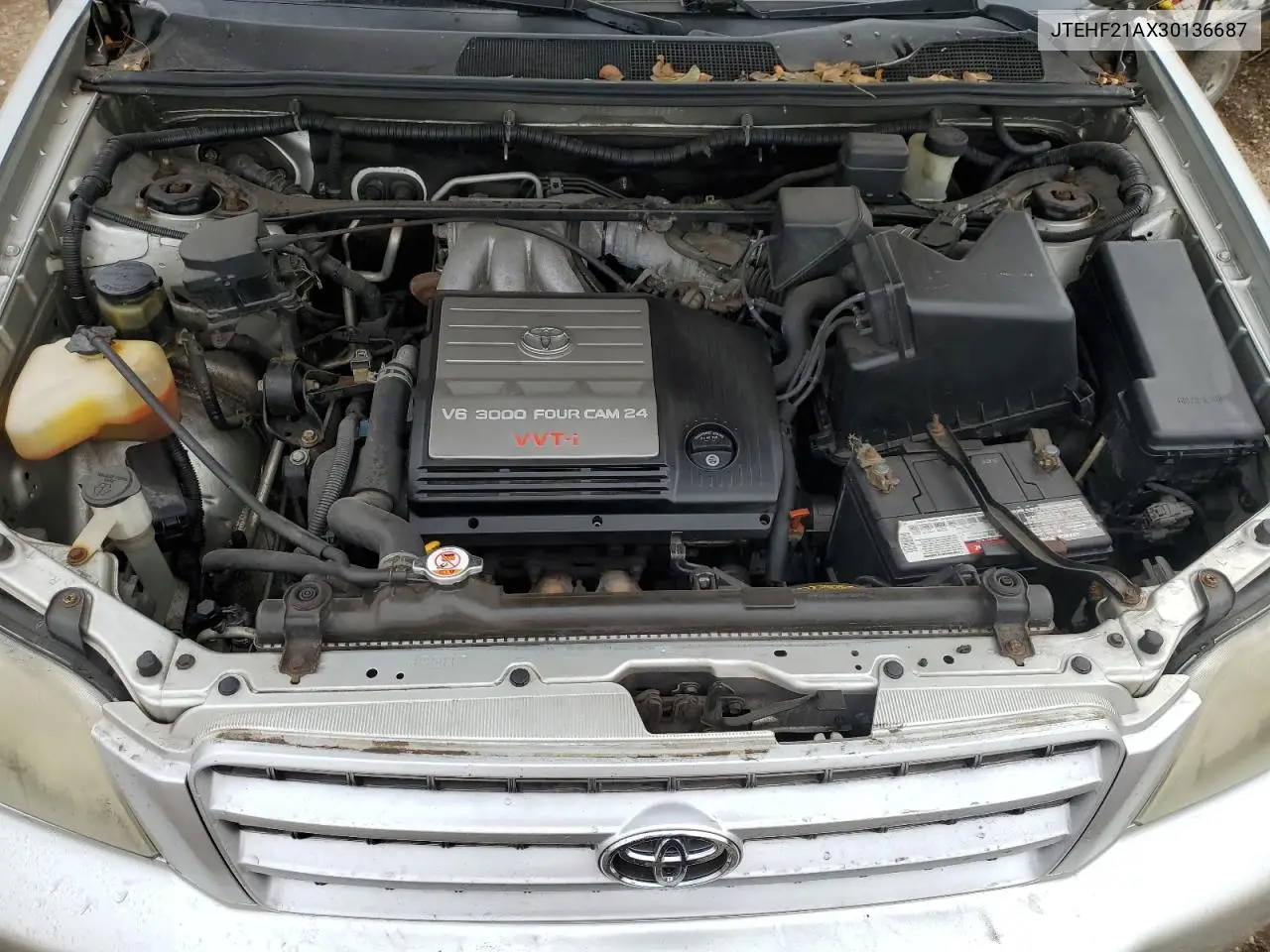JTEHF21AX30136687 2003 Toyota Highlander Limited