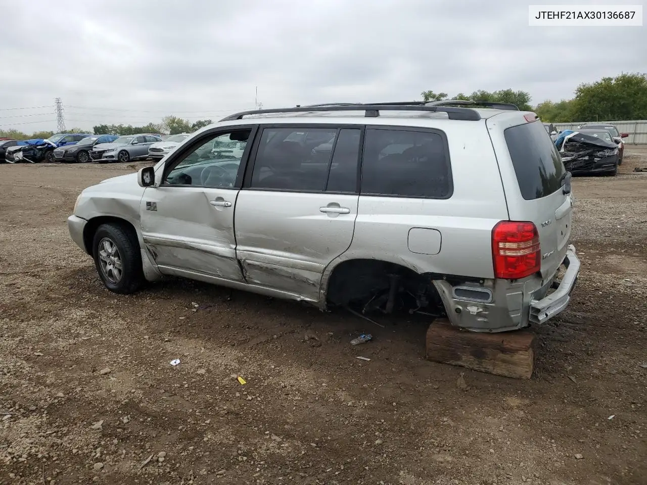 JTEHF21AX30136687 2003 Toyota Highlander Limited