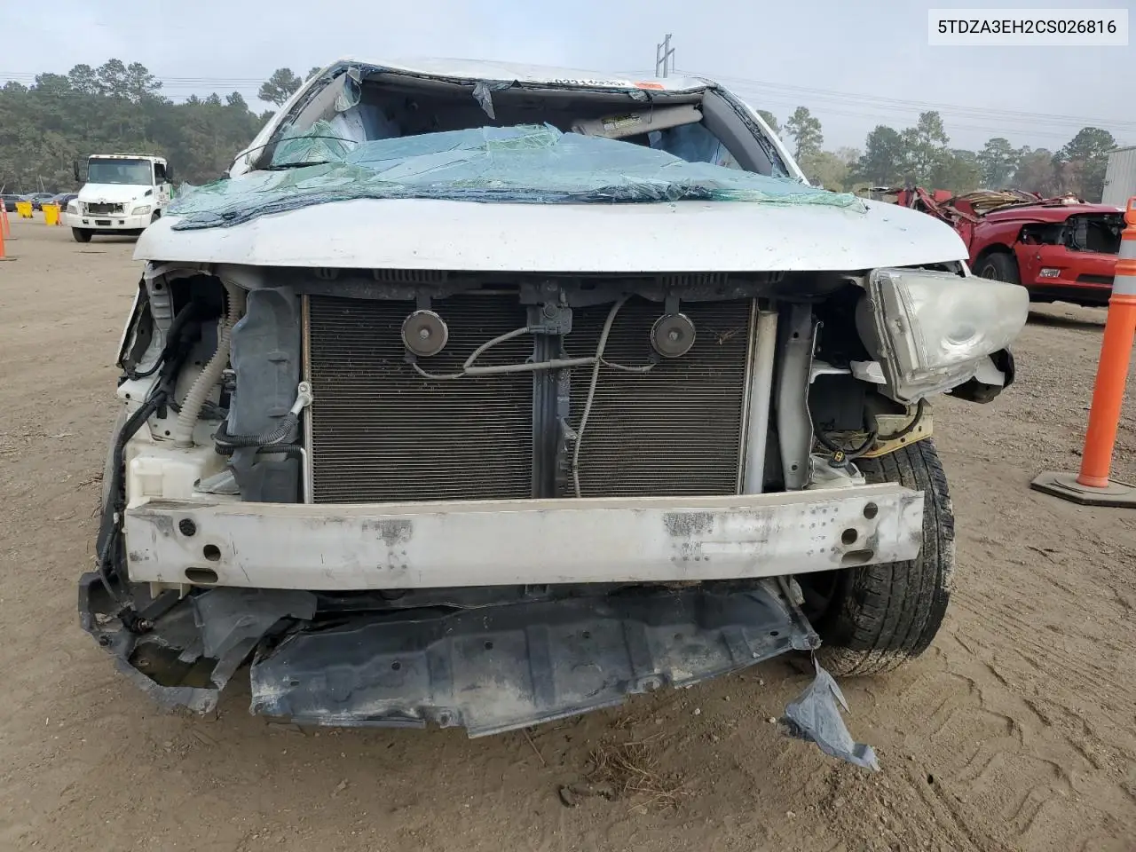 5TDZA3EH2CS026816 2012 Toyota Highlander Base