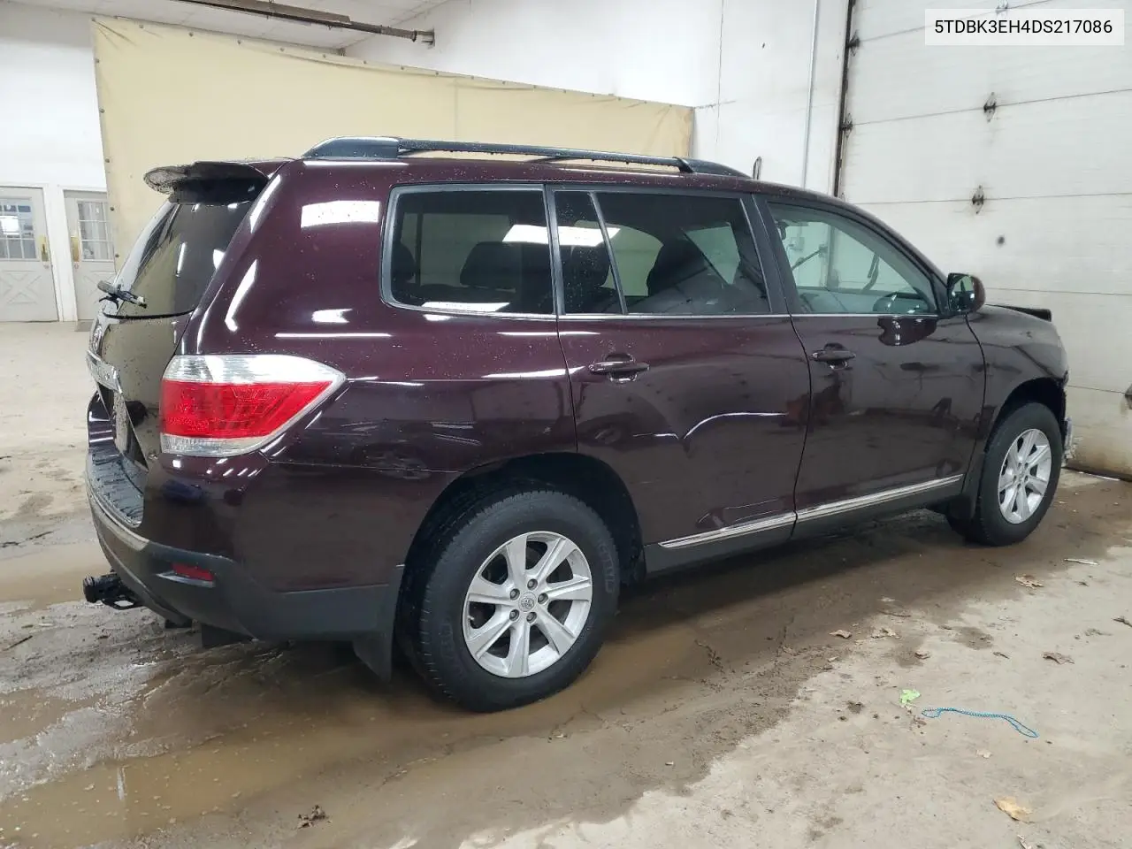 5TDBK3EH4DS217086 2013 Toyota Highlander Base