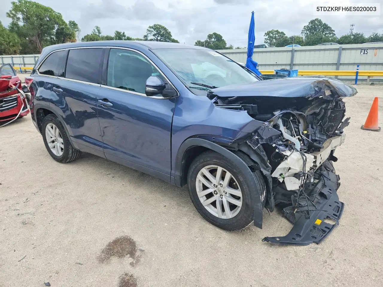 2014 Toyota Highlander Le VIN: 5TDZKRFH6ES020003 Lot: 55881576