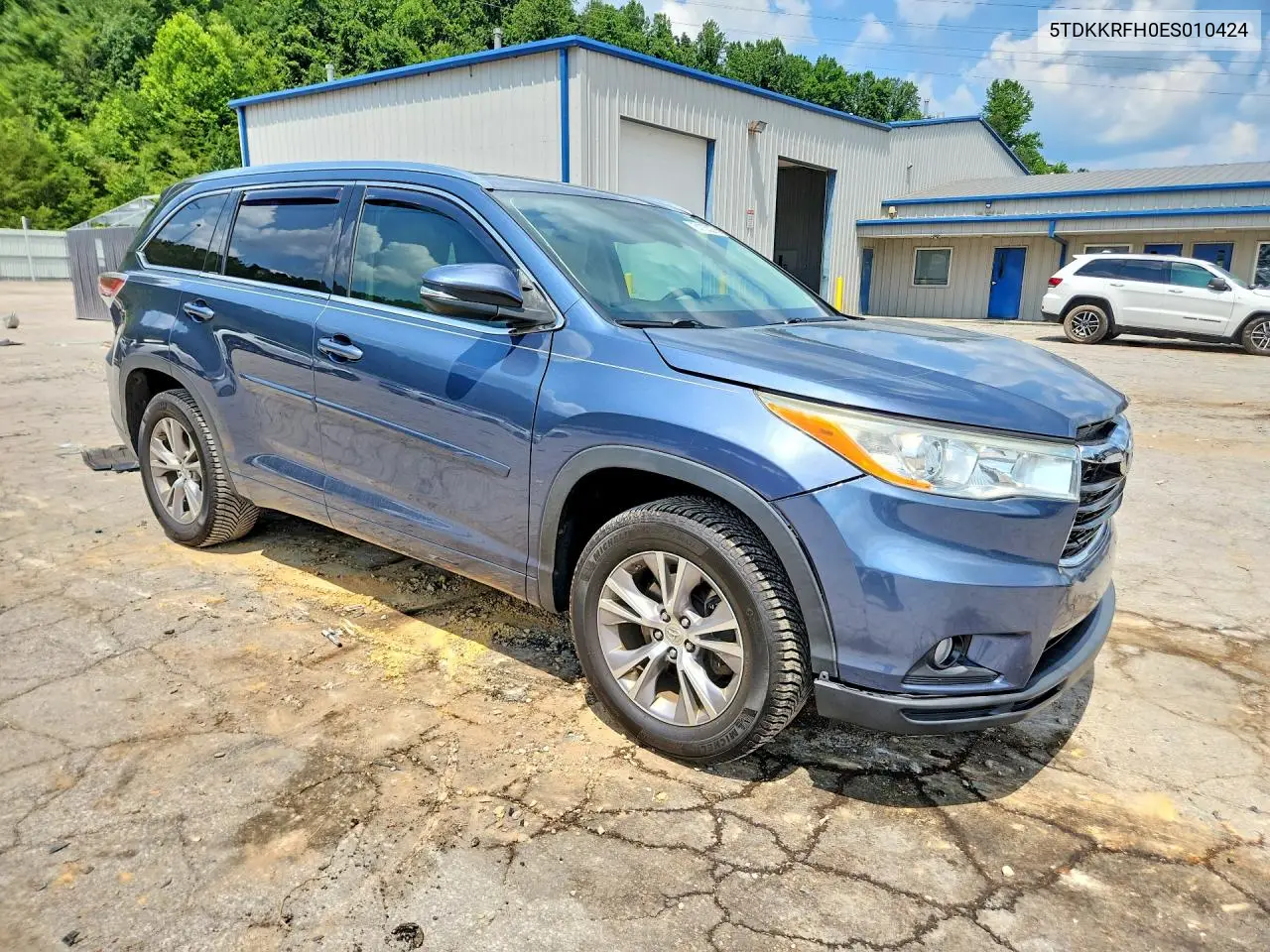 2014 Toyota Highlander Xle VIN: 5TDKKRFH0ES010424 Lot: 61135276
