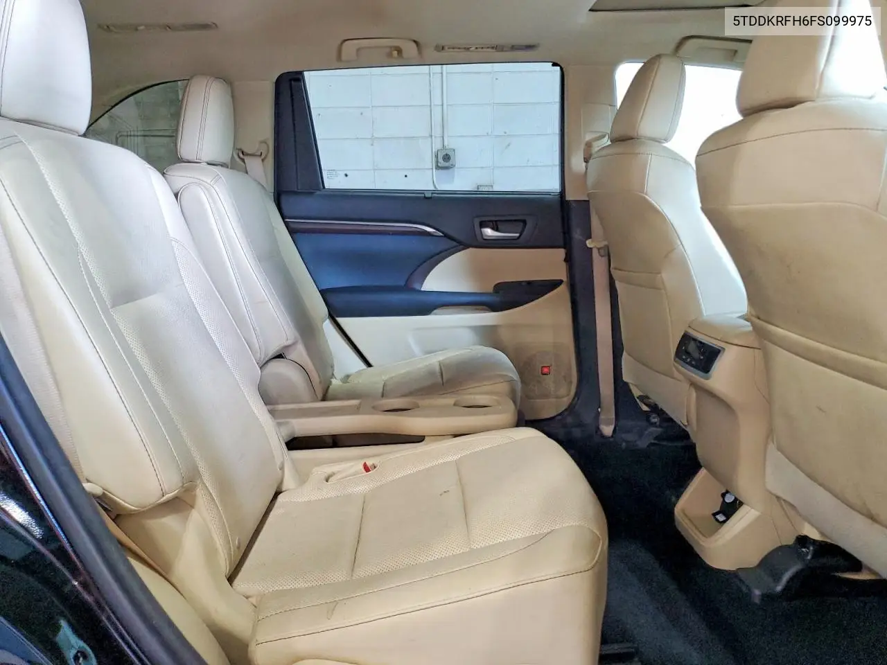 5TDDKRFH6FS099975 2015 Toyota Highlander Limited