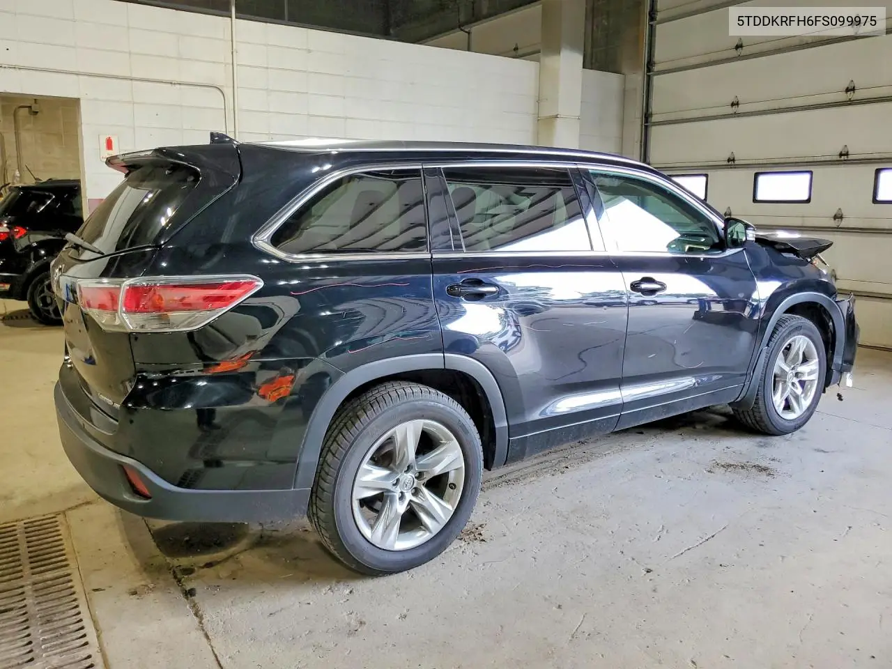 5TDDKRFH6FS099975 2015 Toyota Highlander Limited