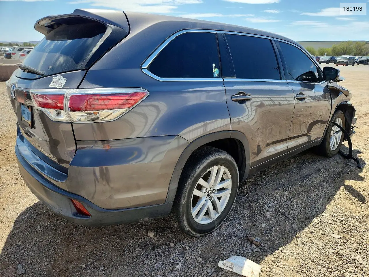 2016 Toyota Highlander Base VIN: 180193 Lot: 62089636