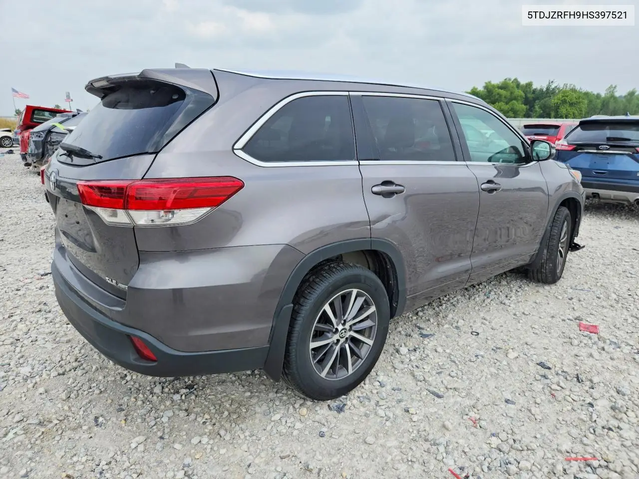 2017 Toyota Highlander Xle VIN: 5TDJZRFH9HS397521 Lot: 61474466