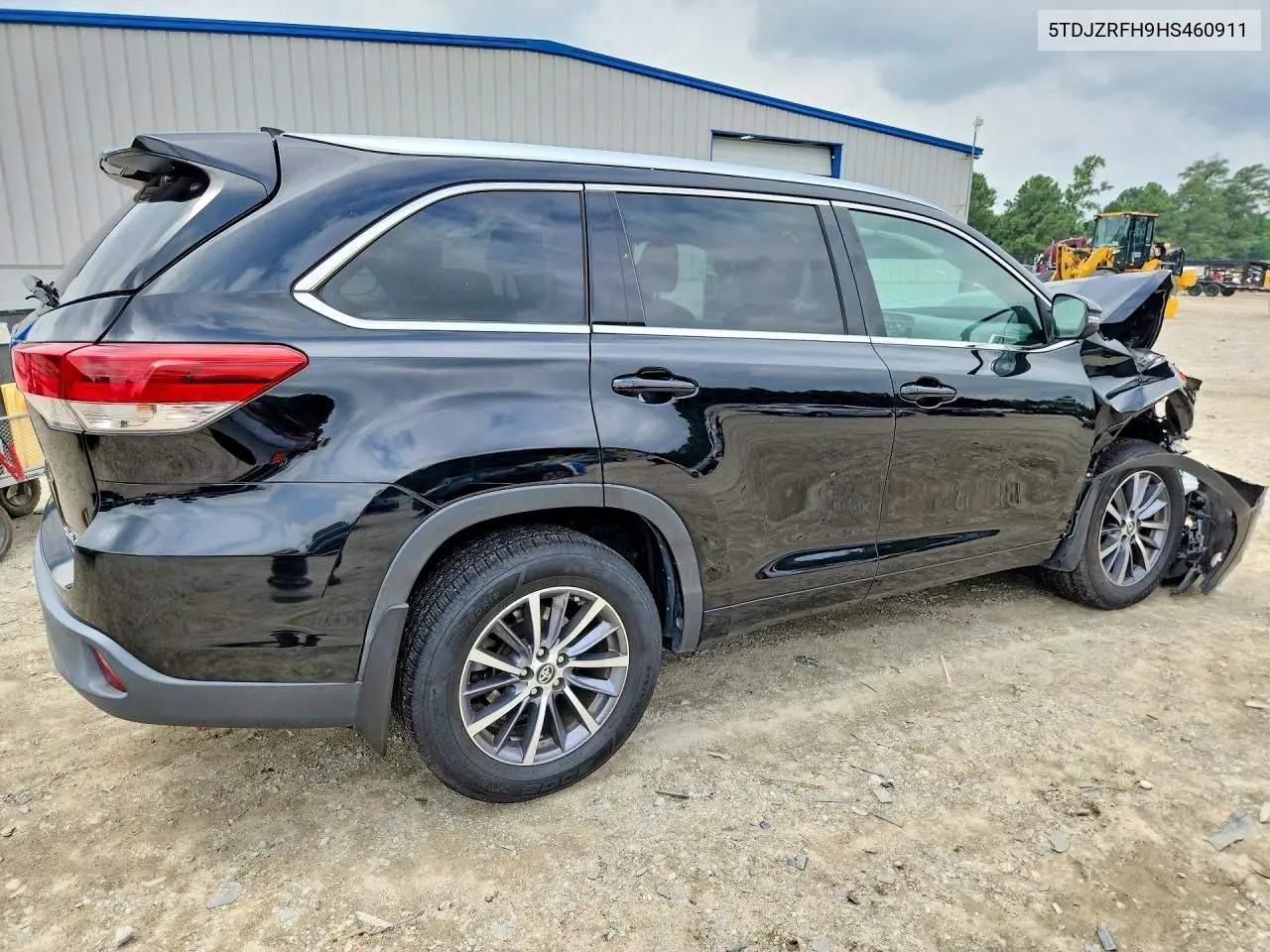 2017 Toyota Highlander Xle VIN: 5TDJZRFH9HS460911 Lot: 61854376