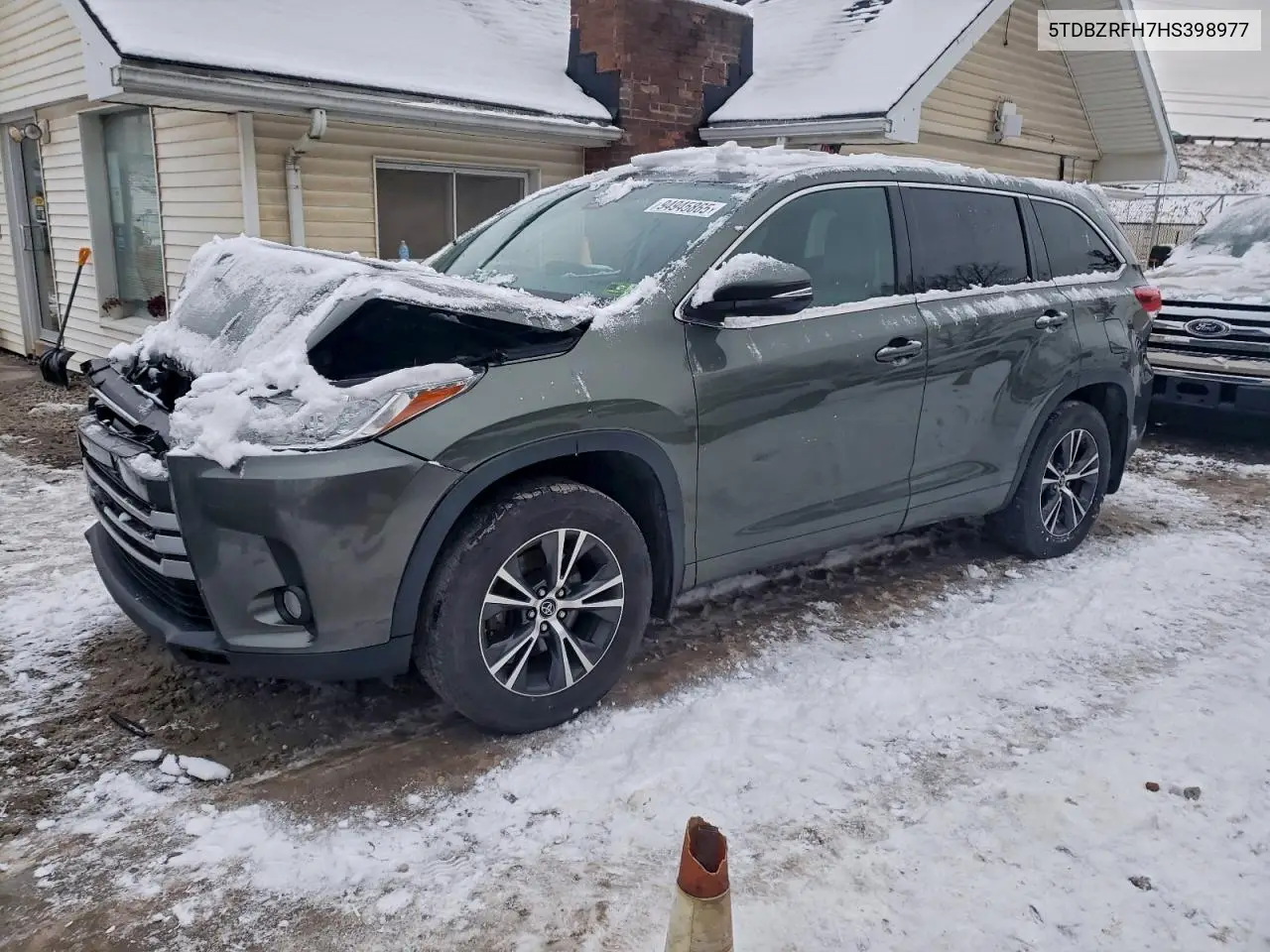 5TDBZRFH7HS398977 2017 Toyota Highlander Le
