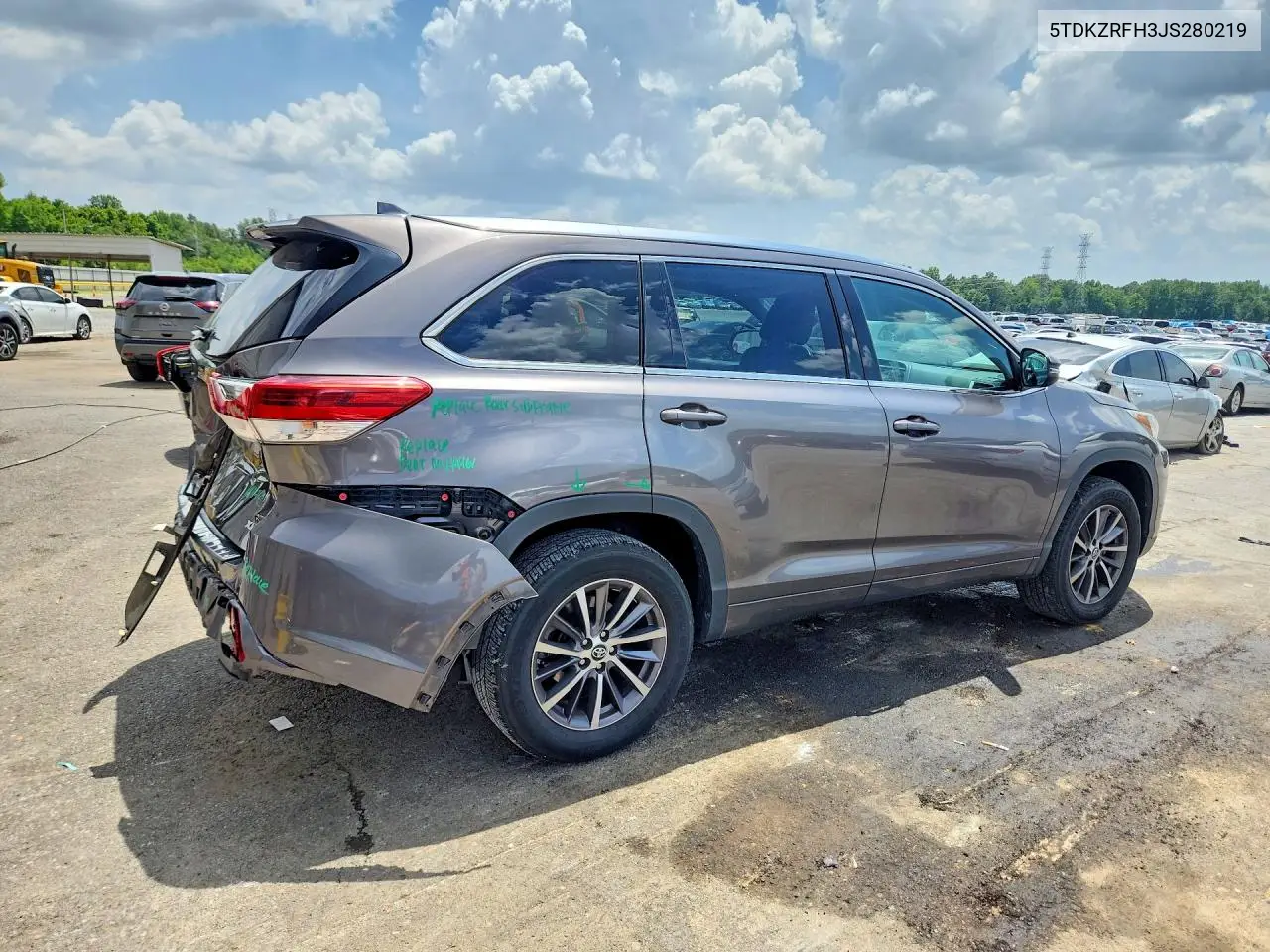 2018 Toyota Highlander Xle VIN: 5TDKZRFH3JS280219 Lot: 62034326