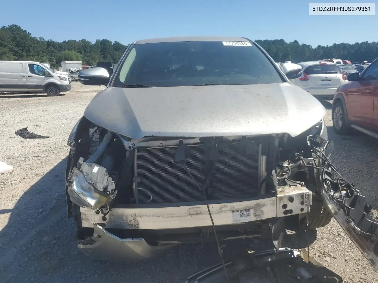 5TDZZRFH3JS279361 2018 Toyota Highlander Le