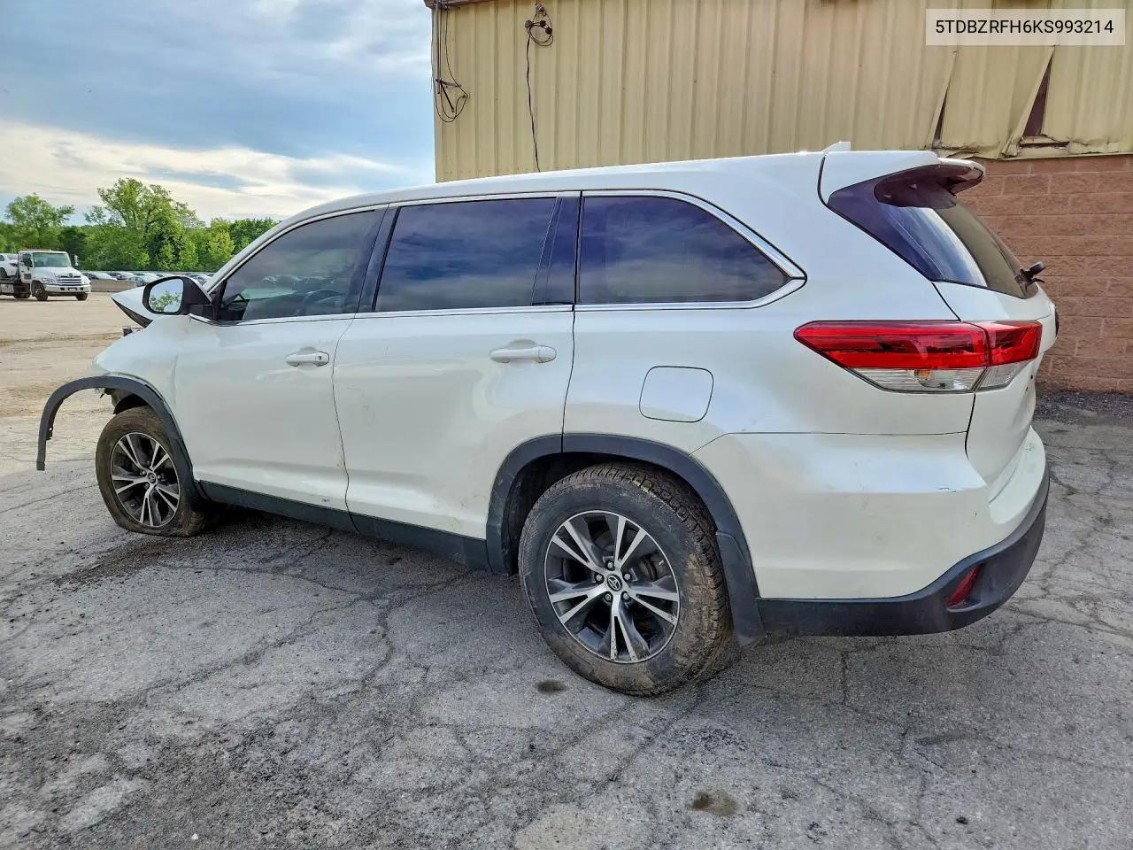 2019 Toyota Highlander Le Plus VIN: 5TDBZRFH6KS993214 Lot: 54829996