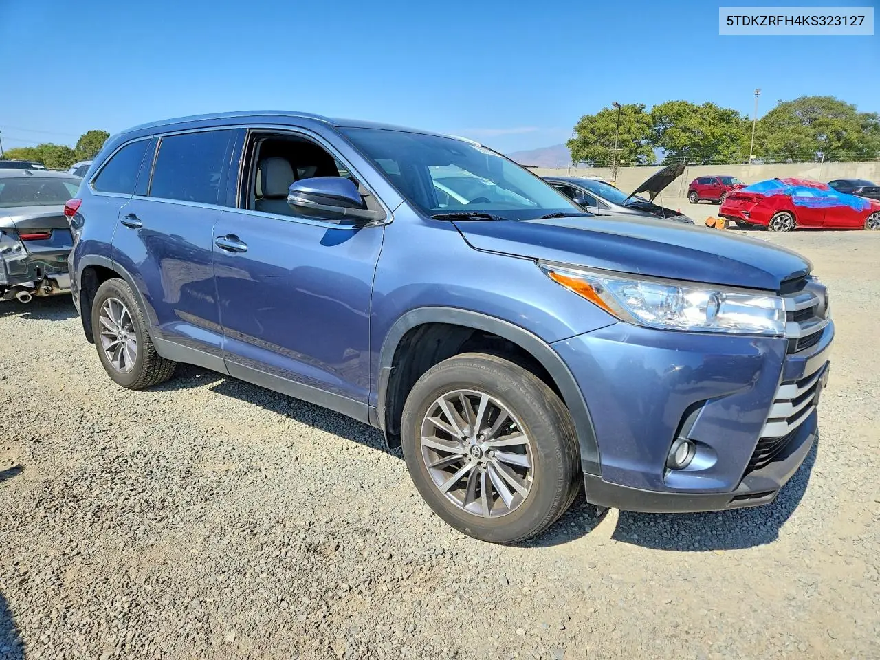 2019 Toyota Highlander Xle VIN: 5TDKZRFH4KS323127 Lot: 58568226