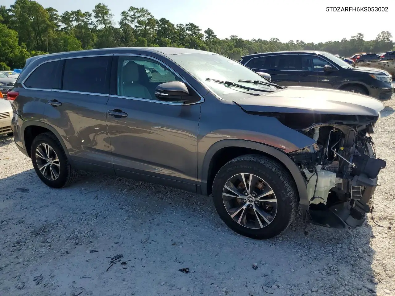 2019 Toyota Highlander Le VIN: 5TDZARFH6KS053002 Lot: 60561816