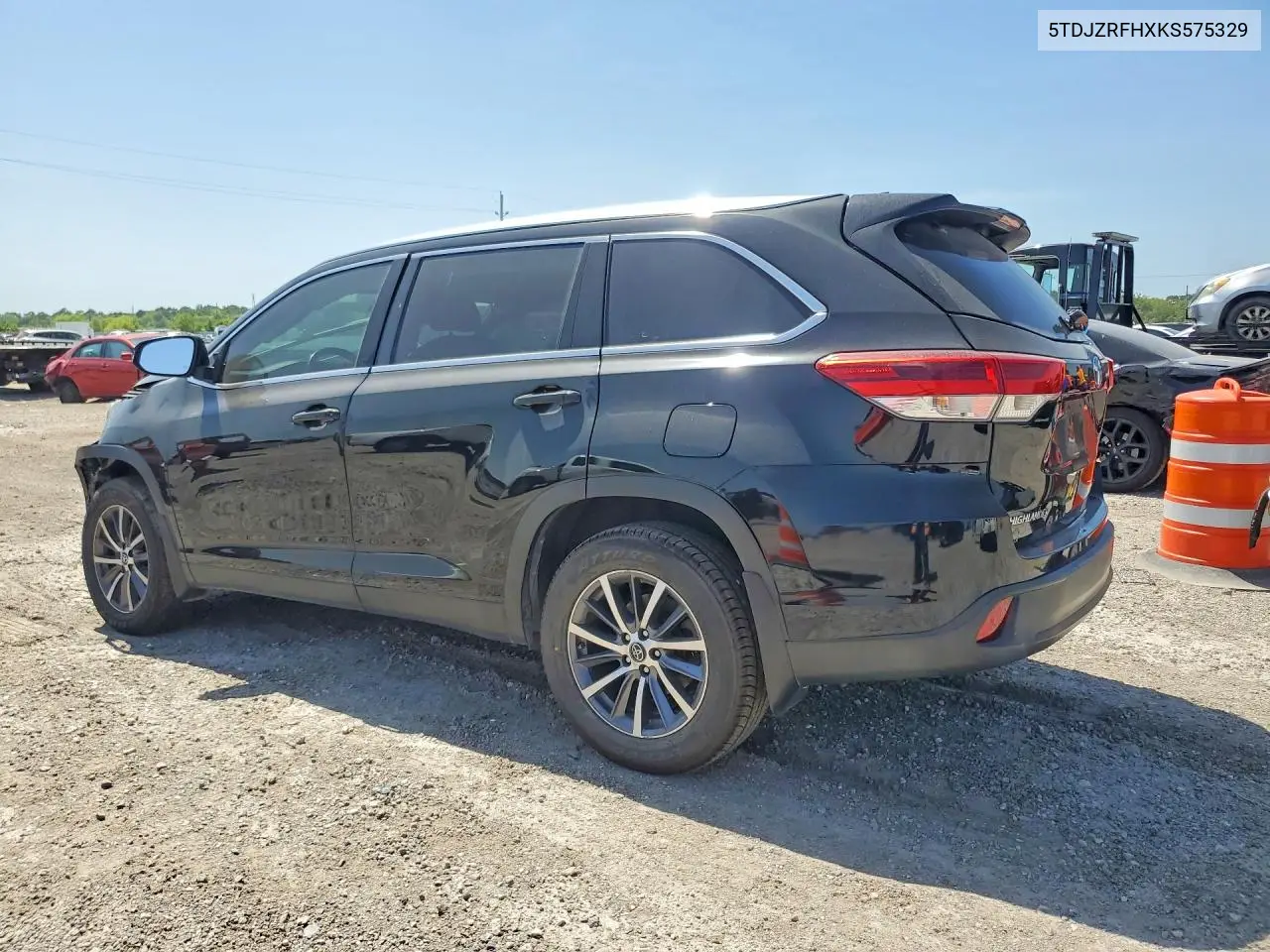 2019 Toyota Highlander Xle VIN: 5TDJZRFHXKS575329 Lot: 60982446
