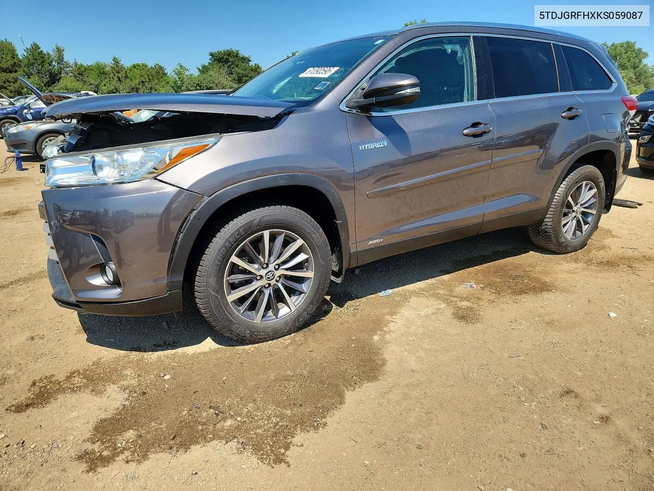 2019 Toyota Highlander Hybrid Xle VIN: 5TDJGRFHXKS059087 Lot: 61090596